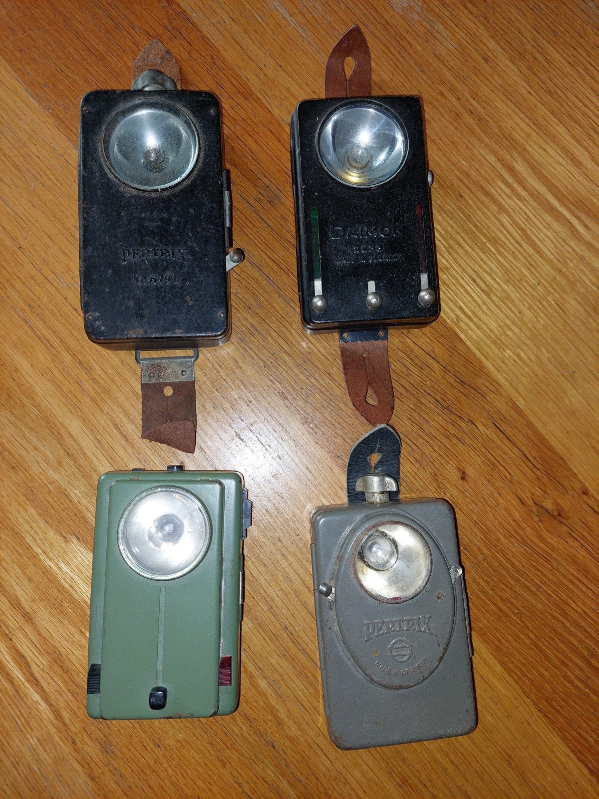 Set van 4 Vintage Militaire Zaklampen - Wereldoorlog II, Ophalen of Verzenden, Landmacht, Nederland