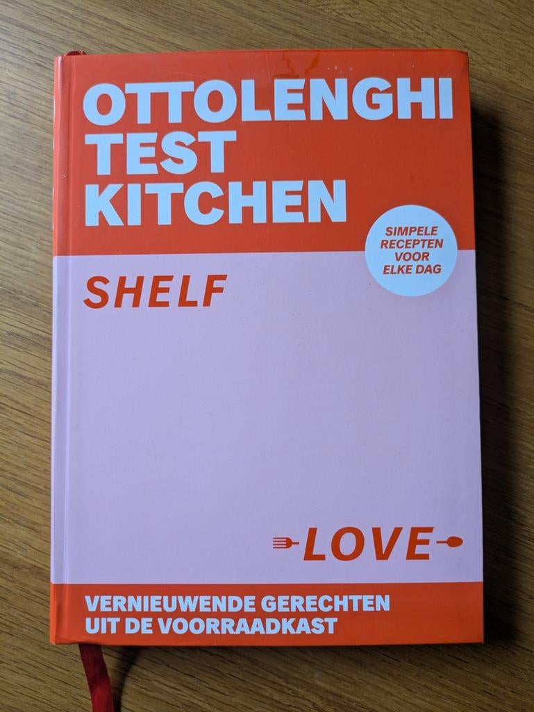 Ottolenghi Test Kitchen: Shelf - Kookboek in Nieuwstaat, Ophalen of Verzenden