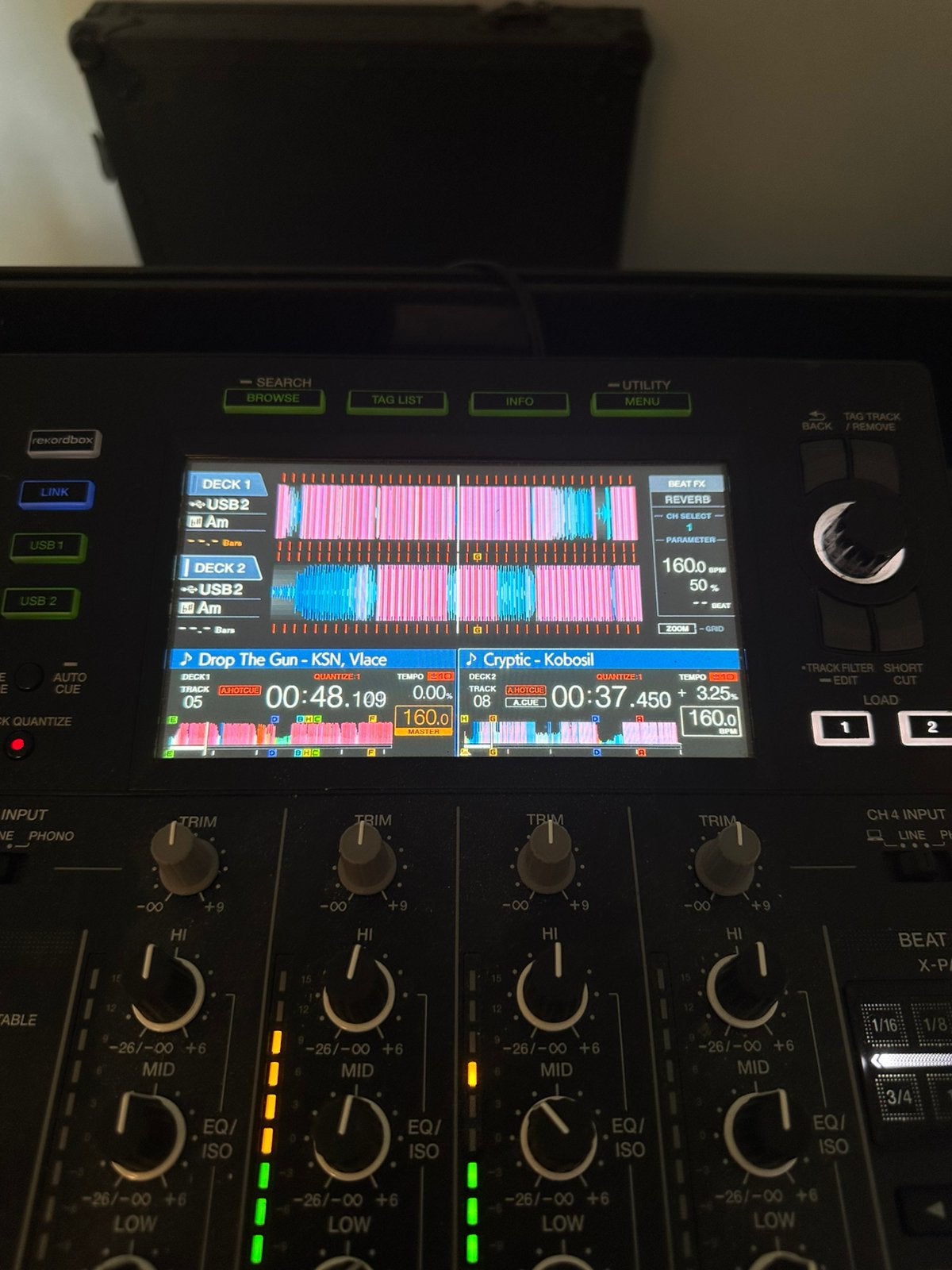 Foto 5 van Pioneer XDJ-XZ - Incl. Flightcase (t.w.v. 200,-)