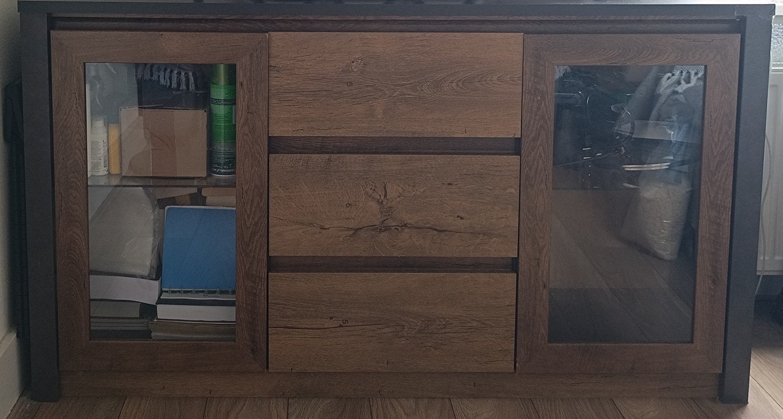 Dressoir met glazen deuren en lades - Zo goed als nieuw, Ophalen, Met lade(s), 150 tot 200 cm, Zo goed als nieuw