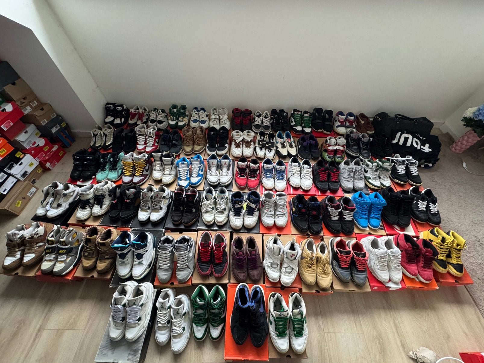 Grote collectie van 70 paar Nike sneakers – 2001 t/m 2024, Overige kleuren, Ophalen of Verzenden, Sneakers of Gympen, Zo goed als nieuw