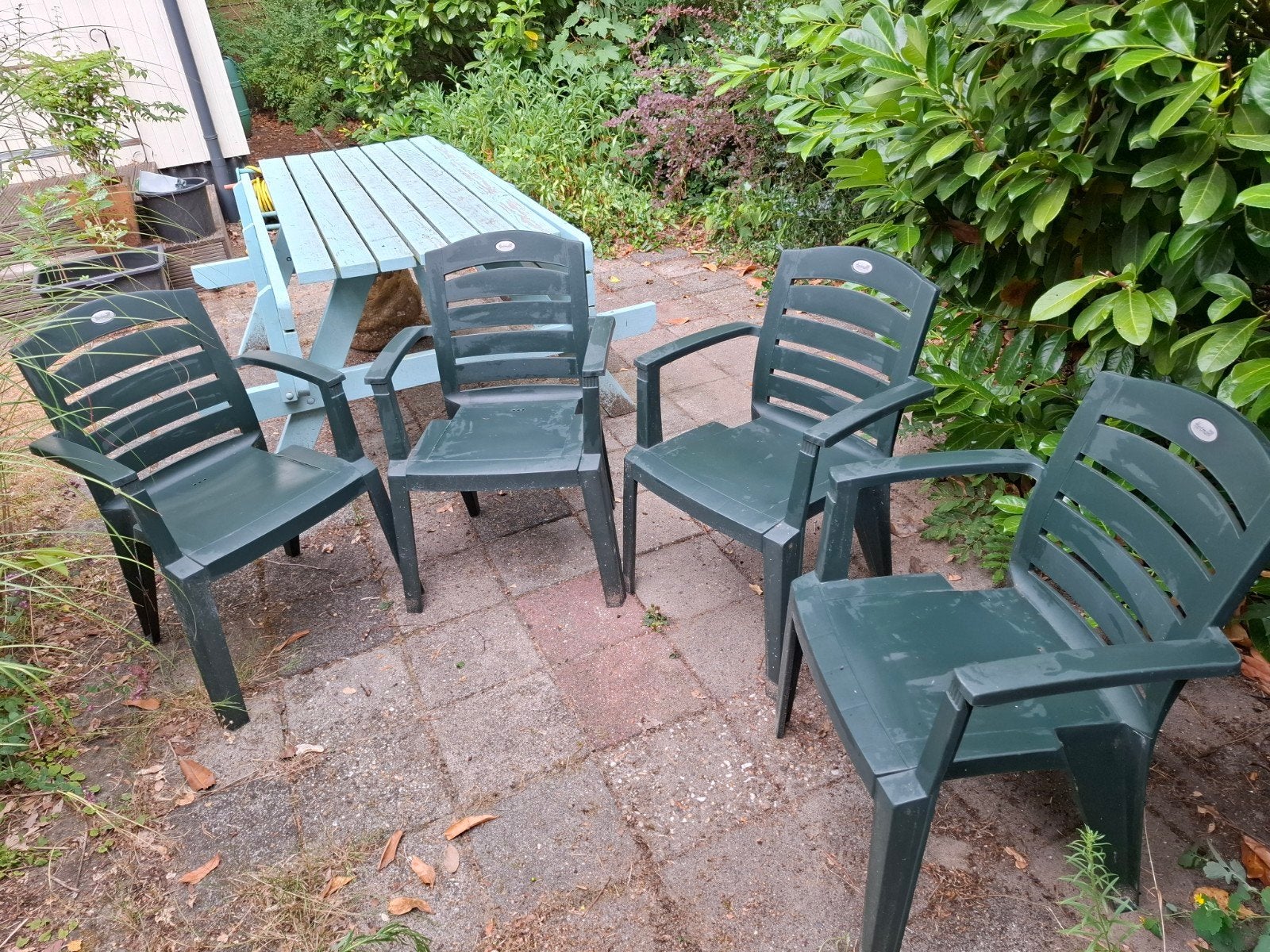 Gratis: Hartman groene tuinstoelen 4 stuks, Ophalen, Gebruikt, Kunststof, Stapelbaar
