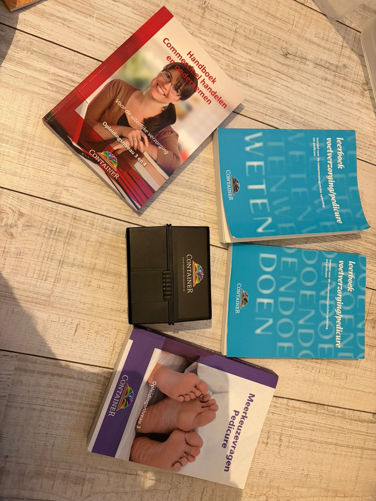 Pedicure opleidingsboeken, Boeken, Chicklit, Zo goed als nieuw, Ophalen of Verzenden