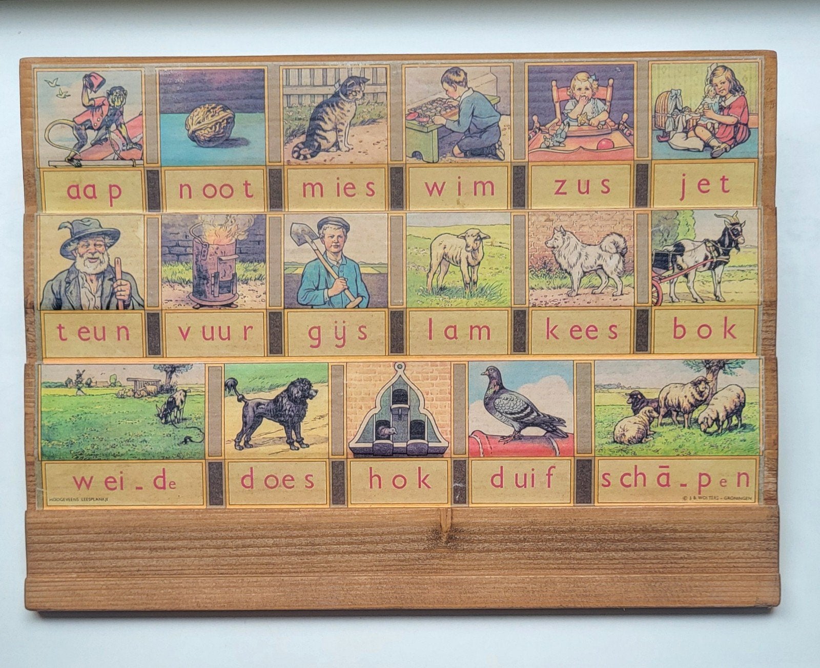 Houten leesplankje Aap Noot Mies, Ophalen of Verzenden, Overige thema's