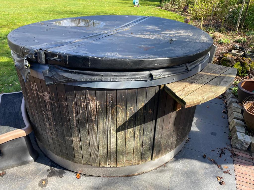 Hot Tub Jacuzzi - Gebruikt, Tuin en Terras, Tuinmeubel-accessoires, Gebruikt, Ophalen