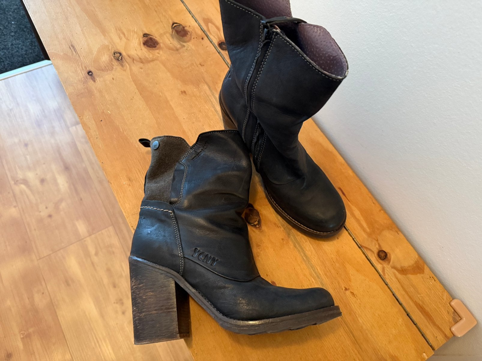 Super gave laarsjes mt 41 van Yellow Cab New York, Ophalen of Verzenden, Zo goed als nieuw, Zwart