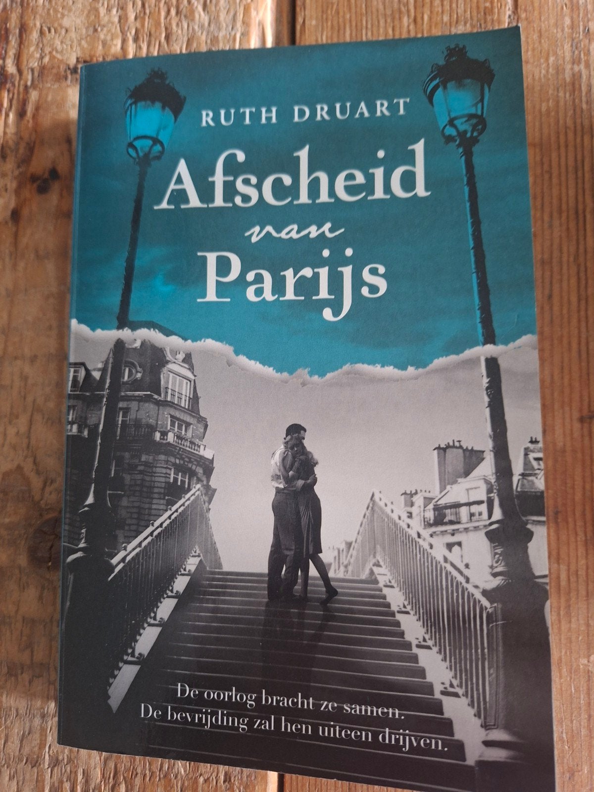 Ruth Druart  Afscheid van parijs, Ophalen of Verzenden, Gelezen