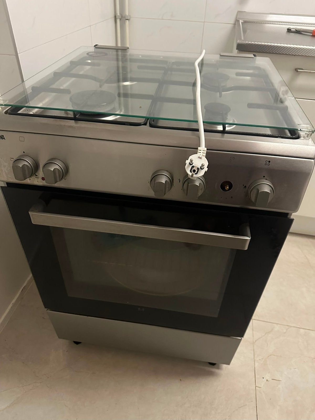 ETNA Gasfornuis met Oven, Ophalen, 4 kookzones, Zo goed als nieuw, Gas