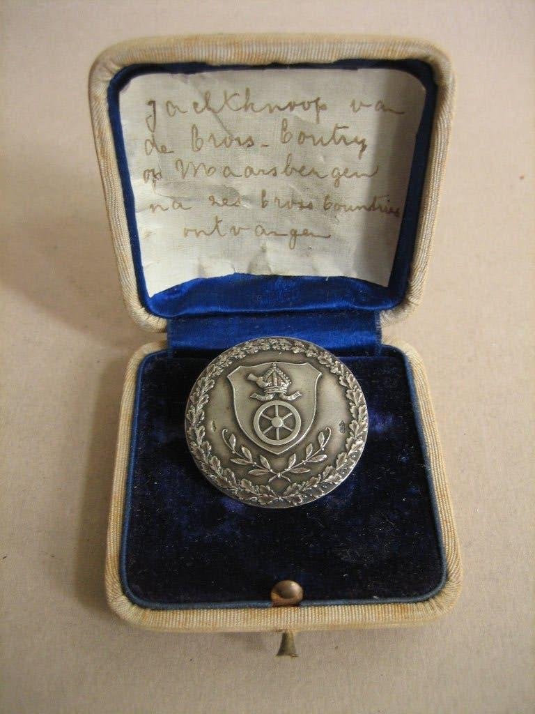 Speld medaille zilver cross country Maarsbergen paardensport, Ophalen of Verzenden