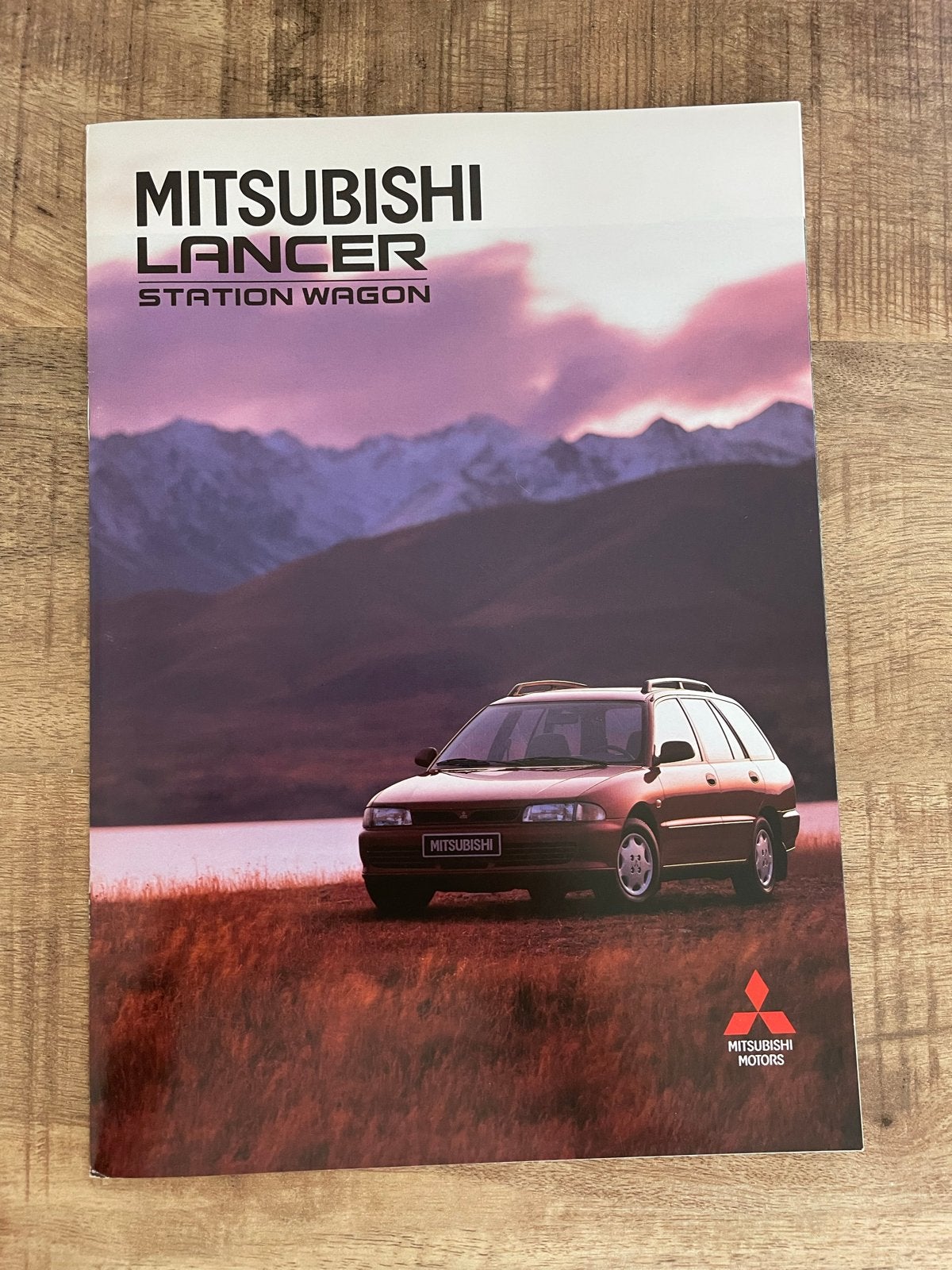 Mitsubishi Lancer Station Wagon brochure (aug. 1992), Ophalen of Verzenden, Zo goed als nieuw, Mitsubishi