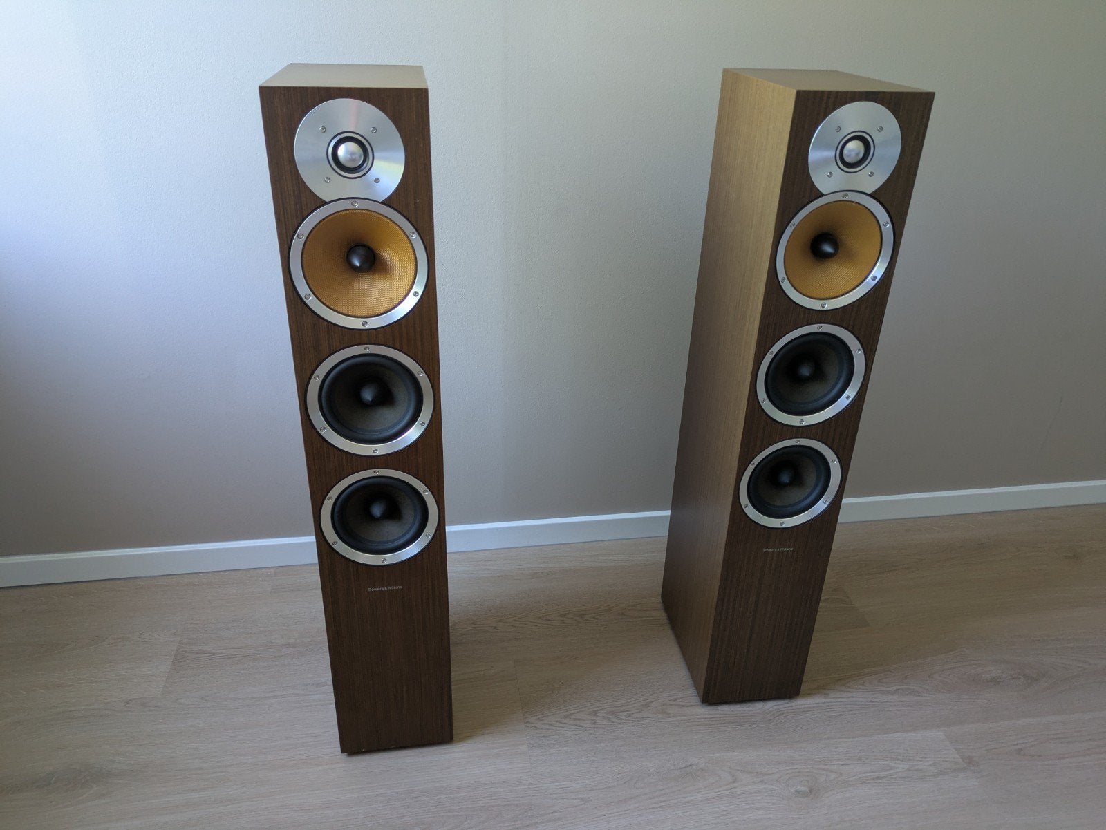 Bowers & Wilkins CM8, Audio, Tv en Foto, Luidsprekers, Ophalen of Verzenden, Zo goed als nieuw, Bowers & Wilkins (B&W), 120 watt of meer
