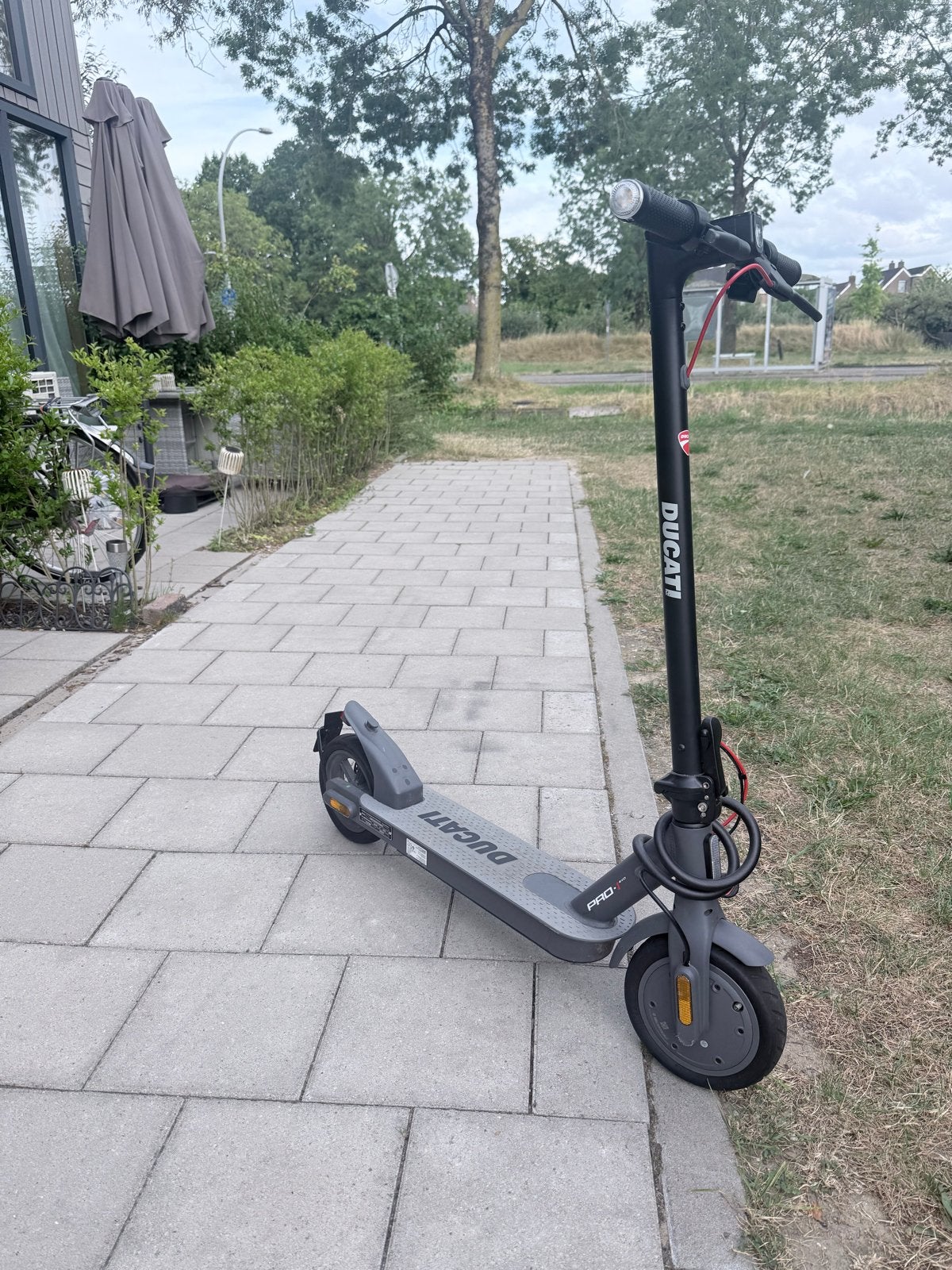 Ducati Pro-I Evo Elektrische Step - Zwart, Zo goed als nieuw, Ophalen of Verzenden, Zo goed als nieuw, Elektrische step (E-scooter)