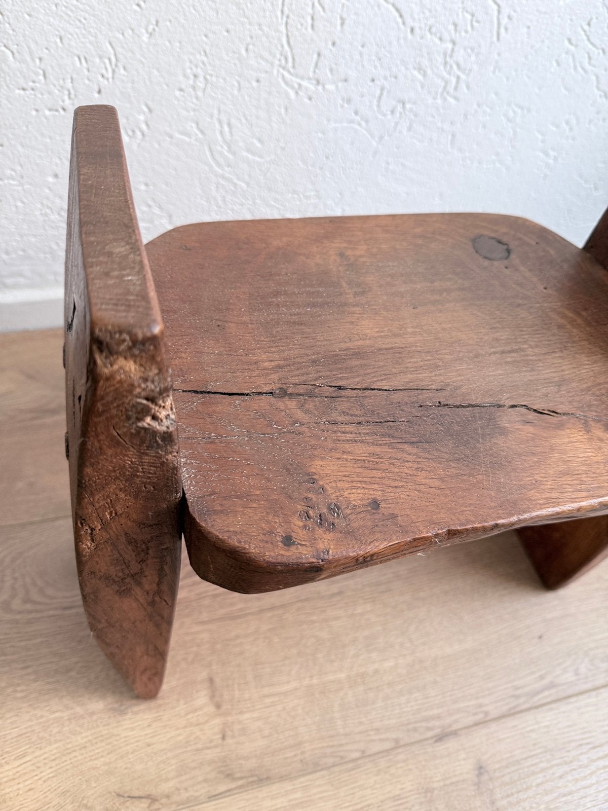 Vintage brutalistische sculpturale kruk, Vintage, Gebruikt, Vintage, Vintage