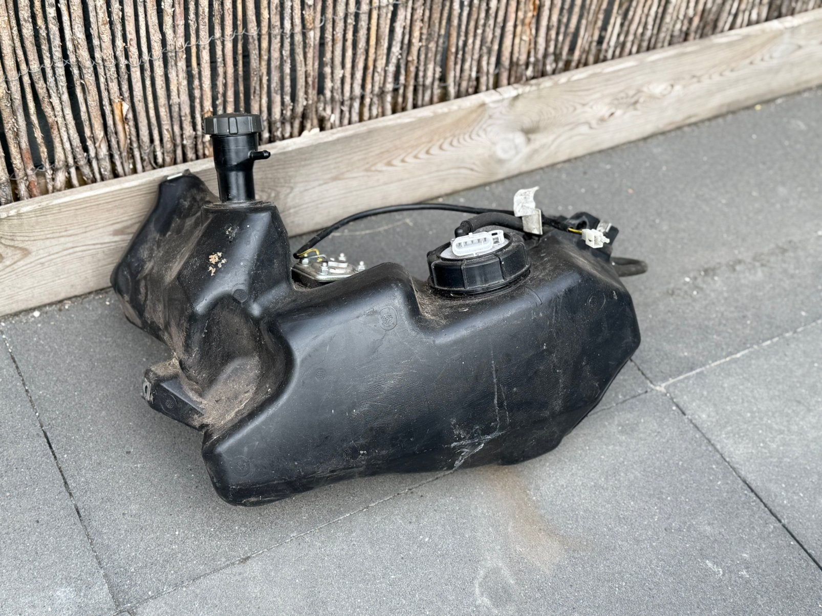 Vespa sprint iget benzine tank, Fietsen en Brommers, Brommeronderdelen | Scooters, Ophalen, Tank, Vespa