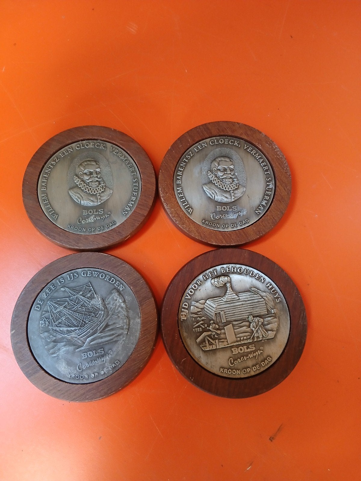 Bols Coenwijn Kroon op de Dag Medailles (4 stuks), Ophalen of Verzenden, Overige materialen, Nederland