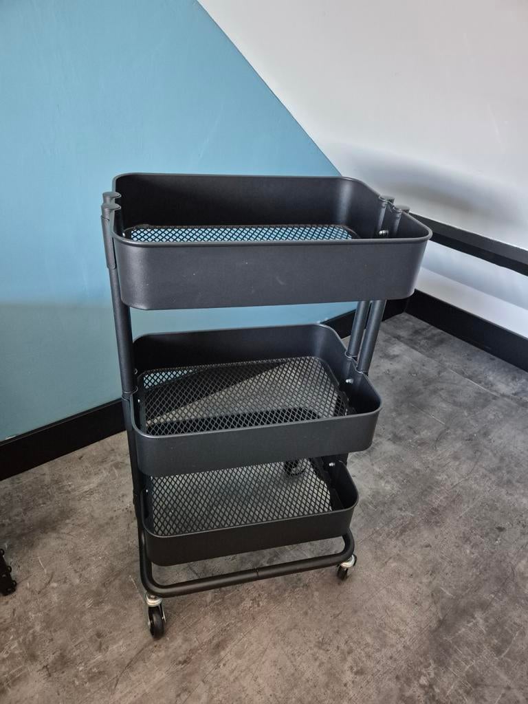 IKEA  roltafel  trolley, ongeveer 35x45x78cm., Ophalen, Zo goed als nieuw