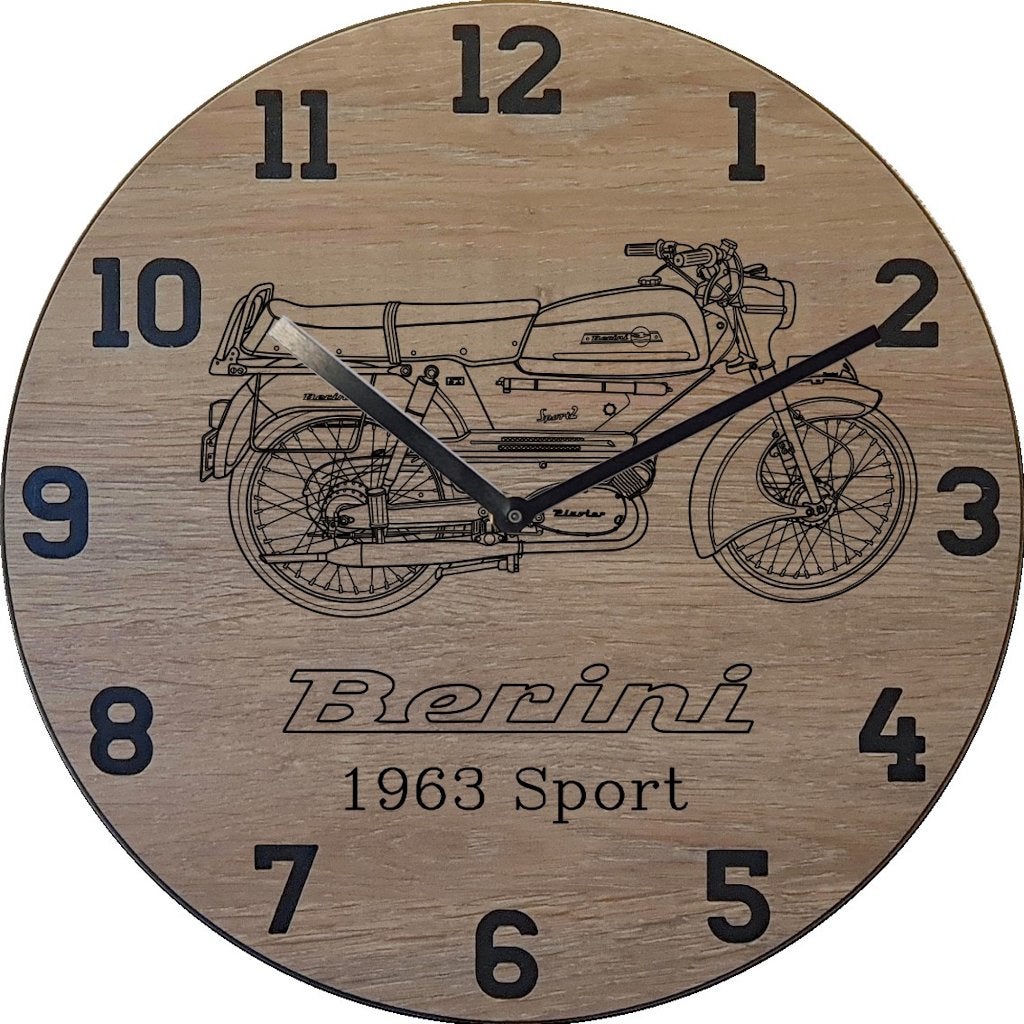 Themaklok met een Berini 1963 Sport brommer als thema, Ophalen of Verzenden, Nieuw, Handgemaakt, Wandklok