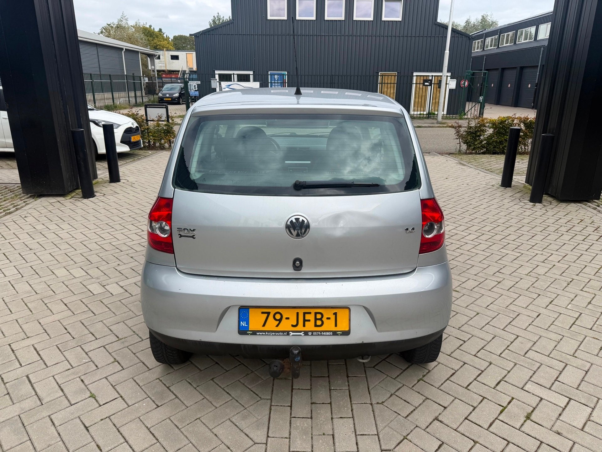 Volkswagen Fox 1.4 Trendline Trekhaak NL Auto NAP, Auto's, Voorwielaandrijving, Zwart, 4 stoelen, Origineel Nederlands