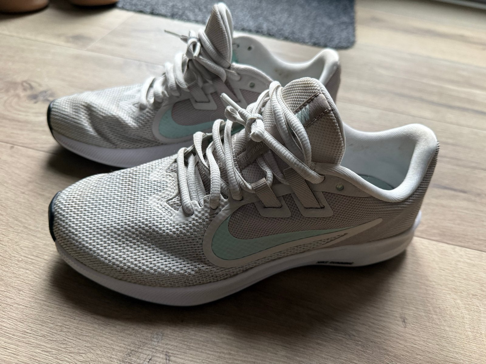 Nike Downshifter 9 hardloopschoenen - maat 38, Ophalen of Verzenden, Gedragen, Overige kleuren, Sneakers of Gympen