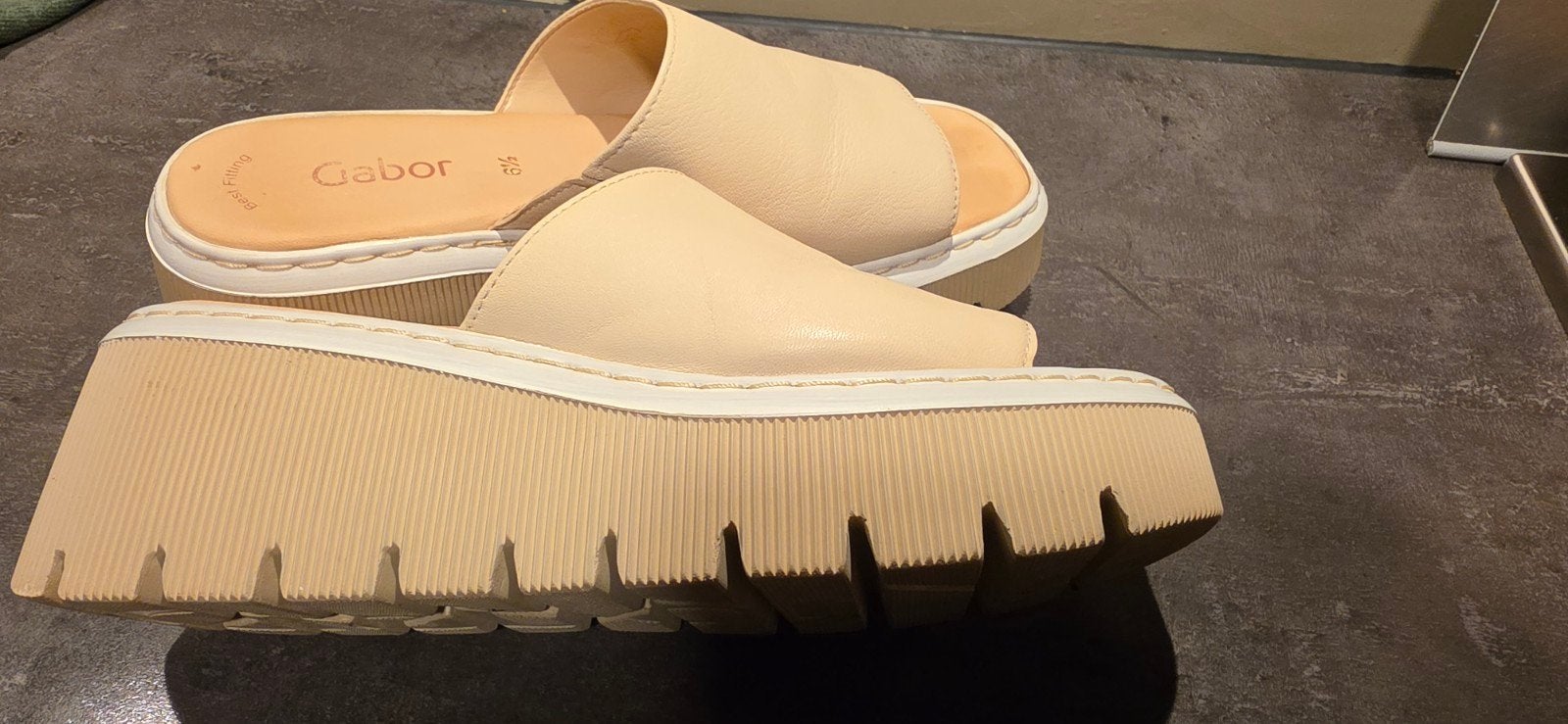 Gabor muiltje maat 39, Kleding | Dames, Schoenen, Ophalen of Verzenden, Zo goed als nieuw, Beige