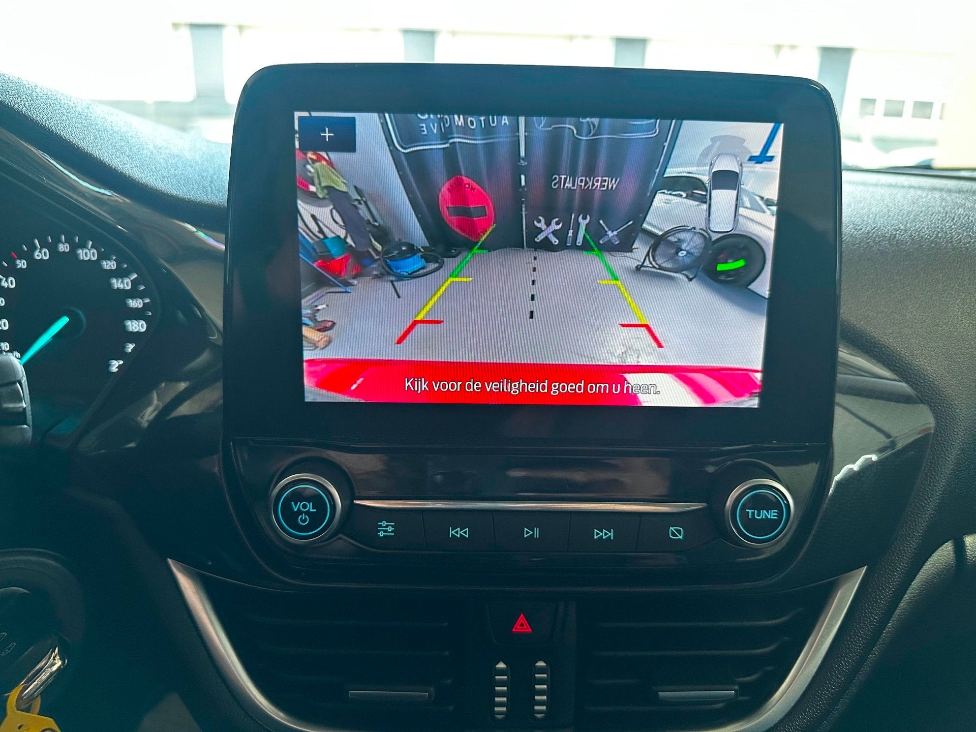 Foto 11 van Ford Fiesta 1.0 EcoBoost Hybrid Active X CARPLAY AUTOMAAT