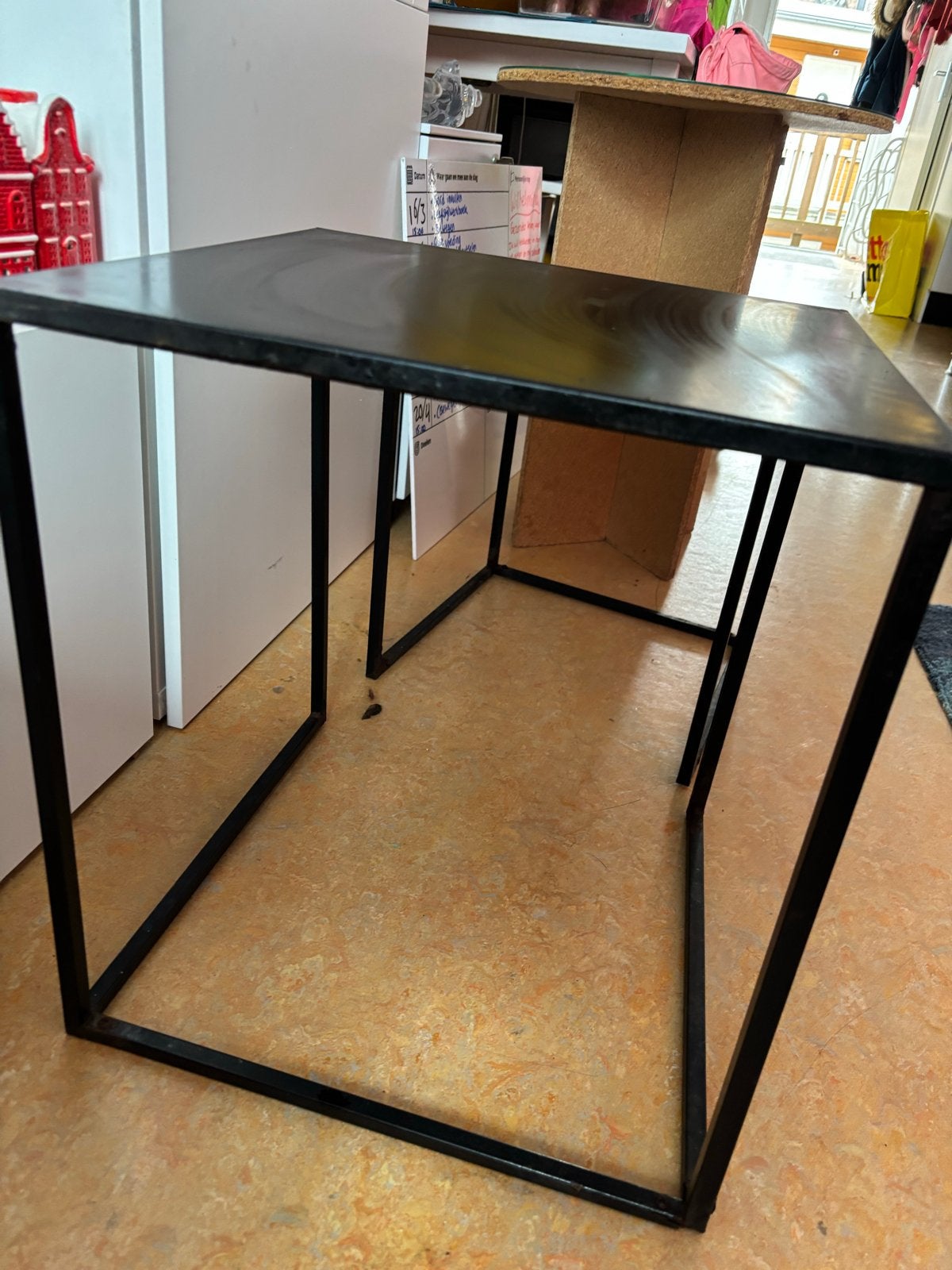 Set van 2 zwarte bijzettafeltjes - Modern design, Minder dan 55 cm, Gebruikt, Metaal of Aluminium, Vierkant