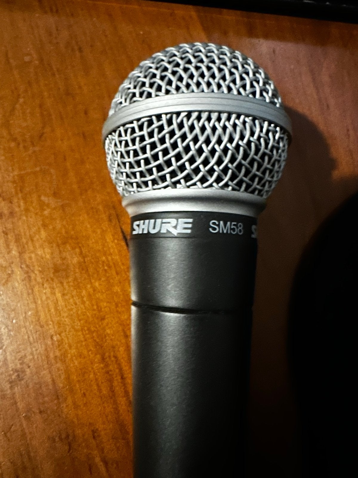 Shure SM58 Microfoon met standaard en kabel, Muziek en Instrumenten, Microfoons, Ophalen of Verzenden, Zo goed als nieuw, Zangmicrofoon