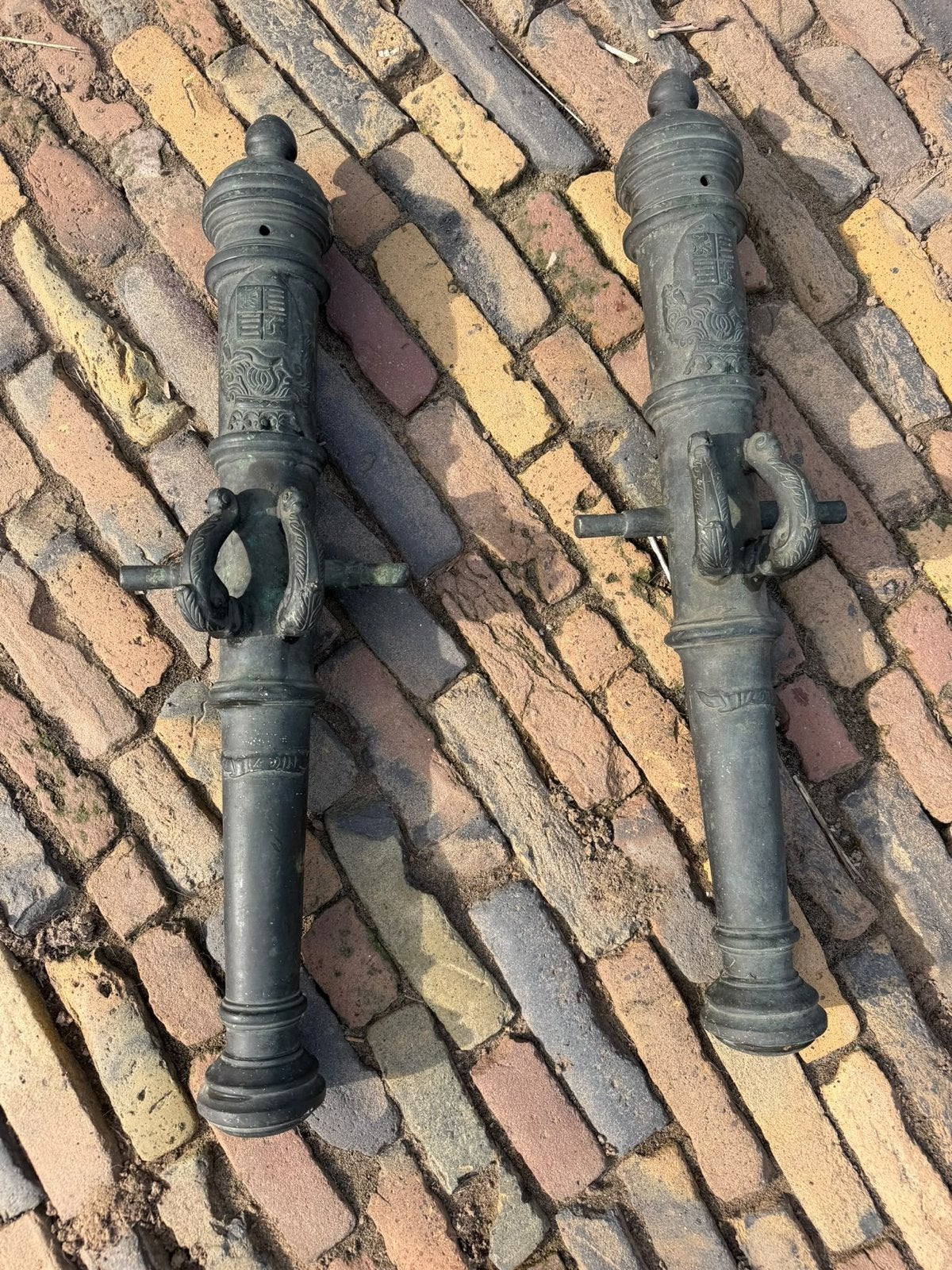 2 bronzen Maleise/Indonesische lantaka’s, Ophalen, Brons