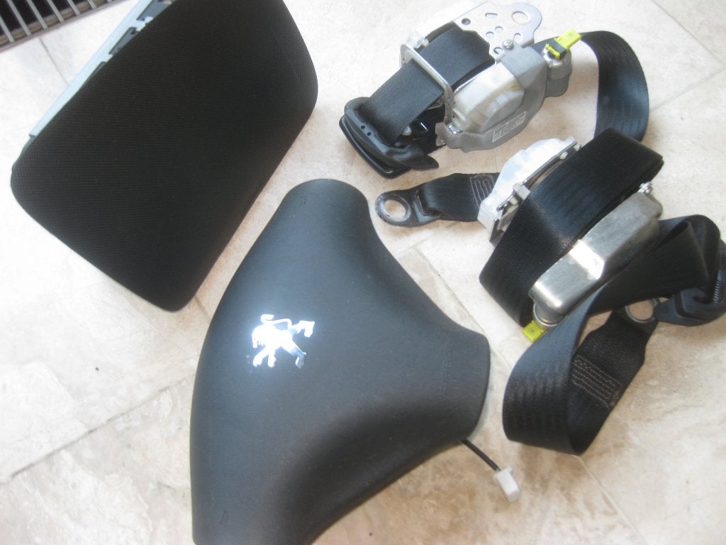 airbagset , stuur, dashbord, gordels , peugeot 107, Ophalen of Verzenden, Peugeot