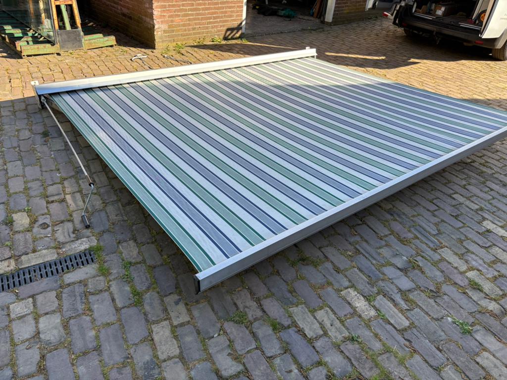 Zonnescherm knikarm, Tuin en Terras, Zonneschermen, Ophalen, Gebruikt, 150 tot 300 cm, 250 cm tot 450 cm