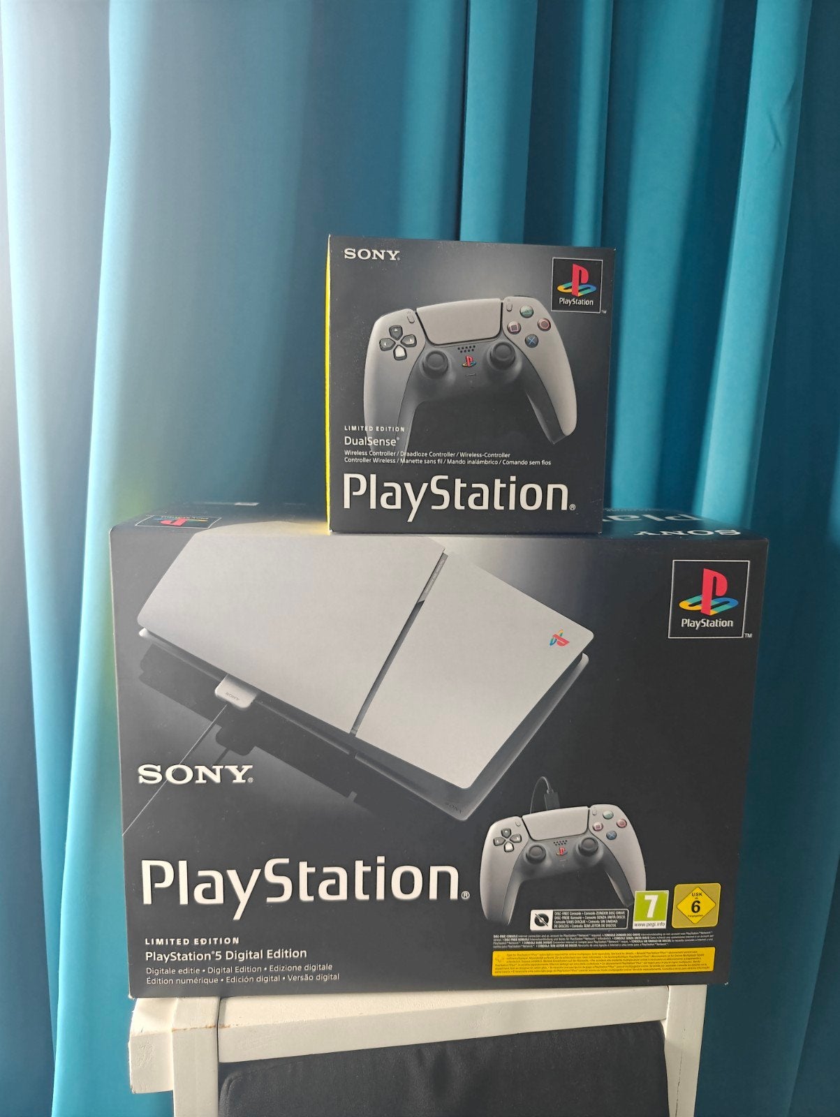 PlayStation 5 Slim 30th Anniversary Edition+Extra Controller, Spelcomputers en Games, Ophalen, Nieuw, Playstation 5 Digital