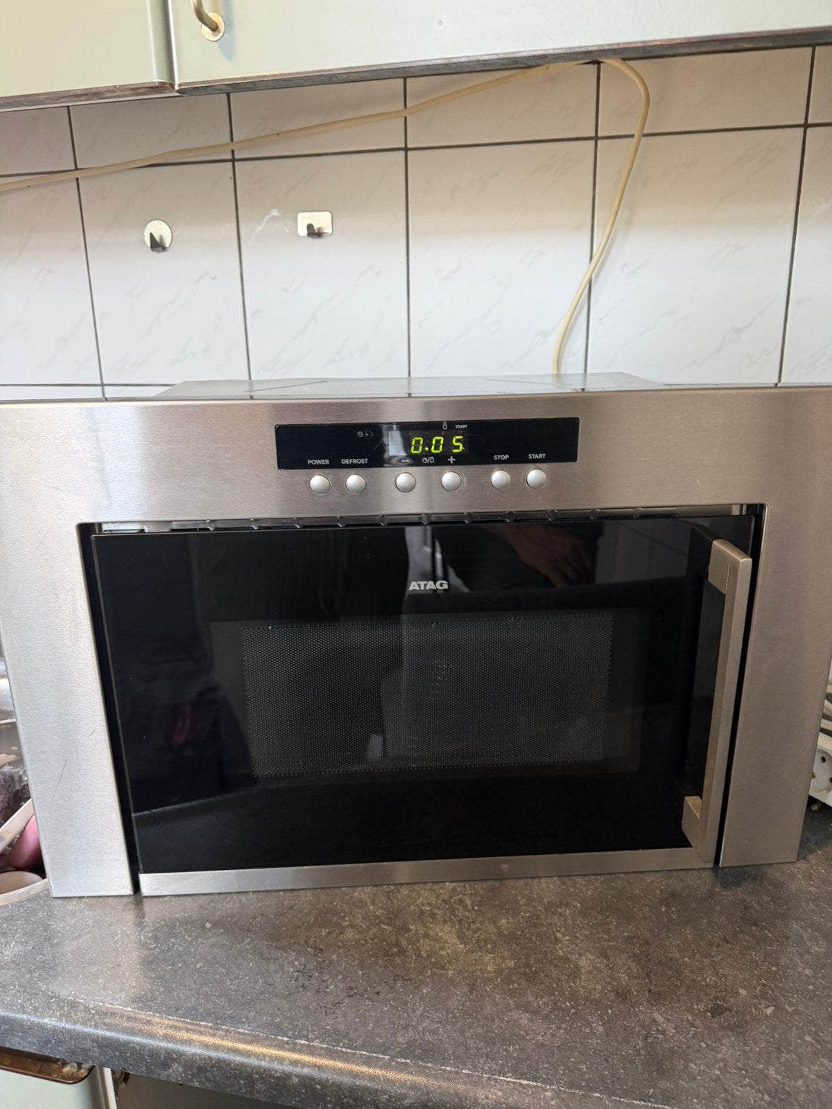 ATAG Inbouwmagnetron met Grill – RVS – Werkt Goed, Ophalen, Grill, Zo goed als nieuw, Inbouw