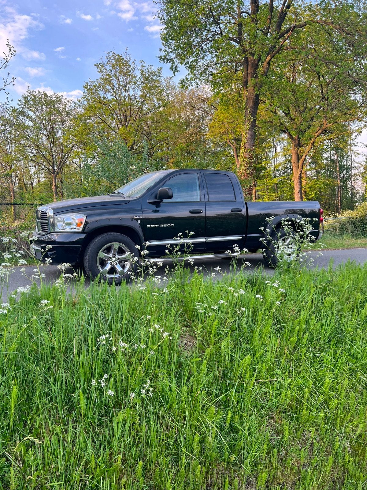 Dodge Ram 2500 Benzine en Gas schitterend auto 16000 euro, Ophalen of Verzenden