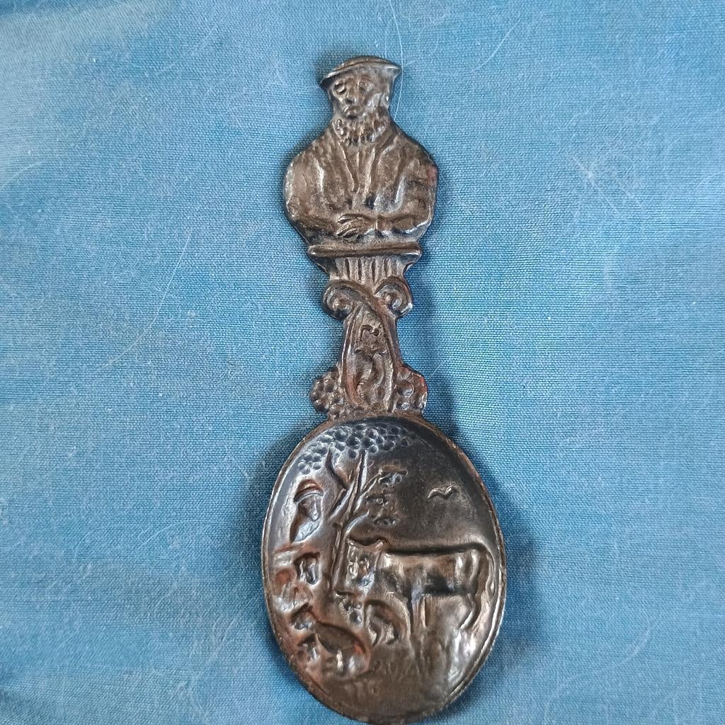 Antieke tinnen lepel met afbeelding stier van Potter, Ophalen of Verzenden