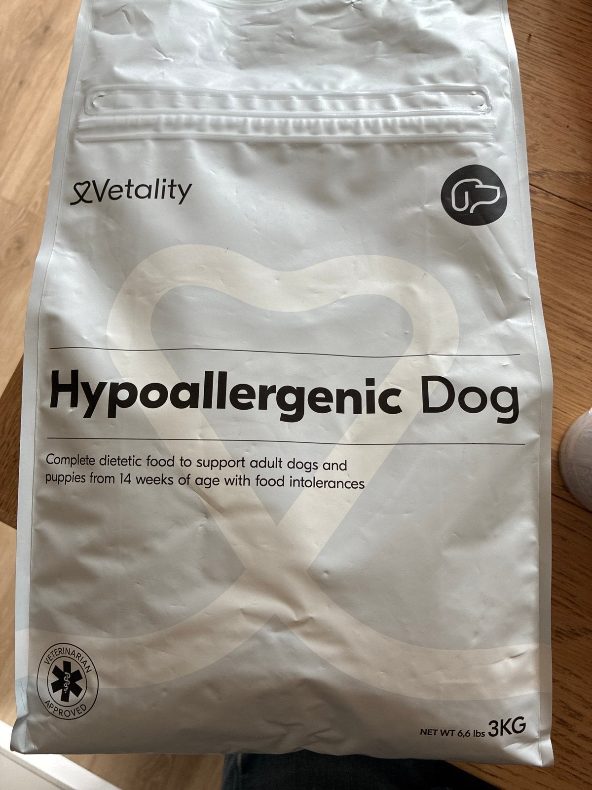 Hondenbrokken en blikvoer van Vetality, Ophalen, Hond