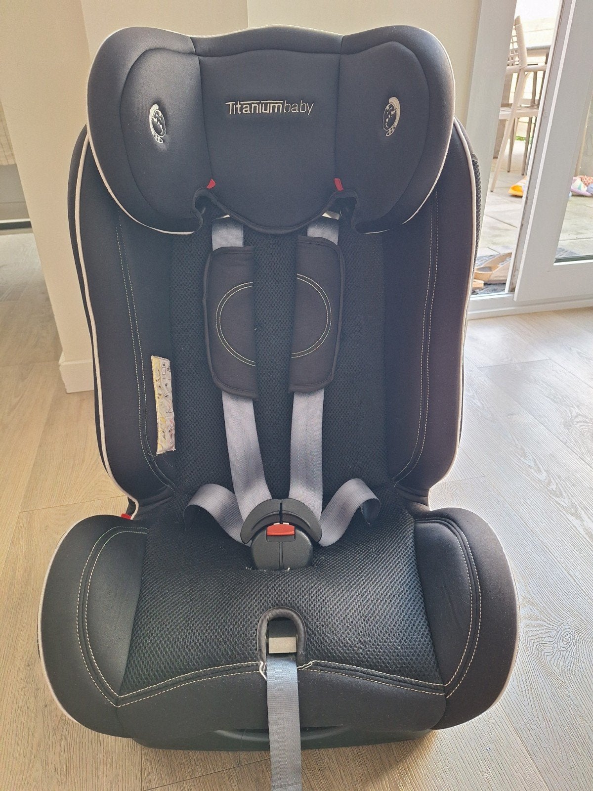 Titaniumbaby autostoel, 0 t/m 18 kg, Ophalen, Overige merken, Gebruikt