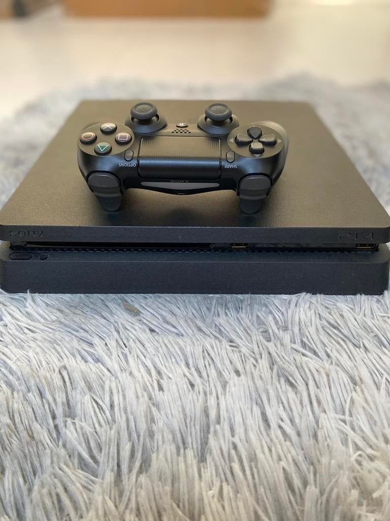 Ps4 slim, Spelcomputers en Games, Spelcomputers | Sony PlayStation 4, Ophalen, 500 GB, Zo goed als nieuw, Met 1 controller