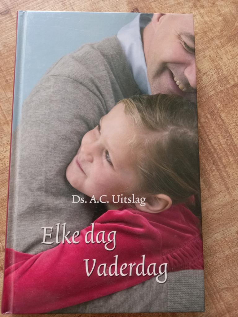 Elke dag Vaderdag, Ophalen of Verzenden, Zo goed als nieuw