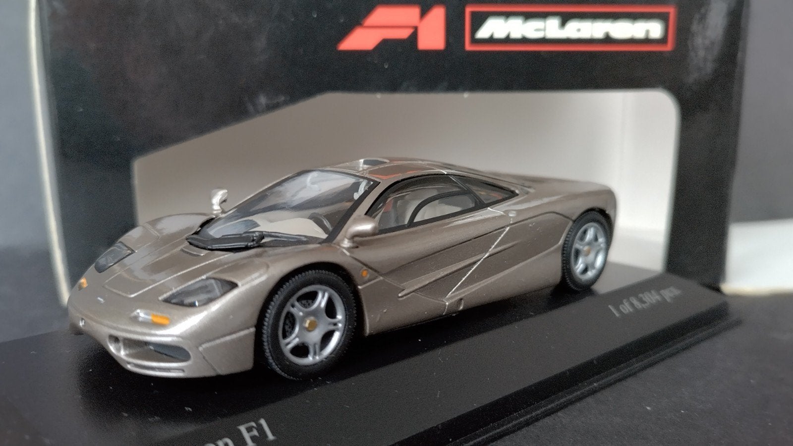 Mc Laren F1 platinum Grey 1:43 Minichamps Pol, Auto, Verzenden, ., Nieuw