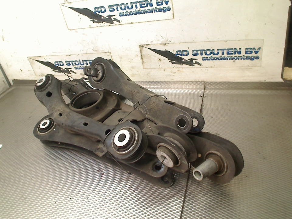 Draagarm Set R A Ford USA Mustang Mach-E (2020-07/..), Gebruikt, Kunden@ford.com, Henry-Ford-Straße  1, Köln 50735, , Duitsland