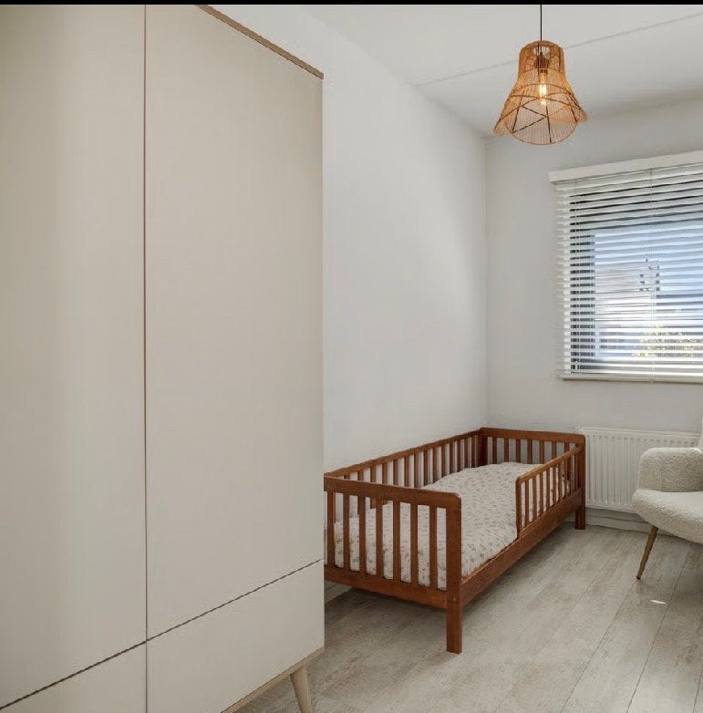 Kinderkamer bed, kast en commode., Ophalen, Zo goed als nieuw, Minder dan 140 cm, Minder dan 70 cm