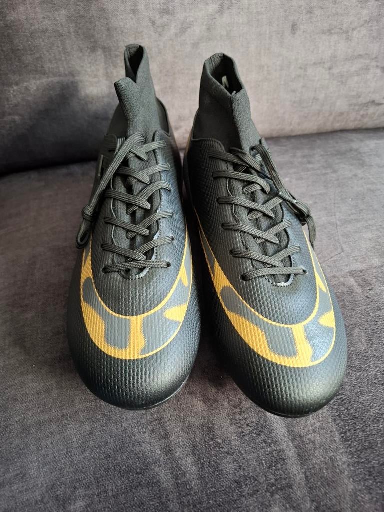 Voetbalschoenen, Ophalen of Verzenden, Nieuw, Schoenen