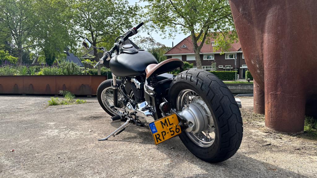 Dikke Bobber!! obv Yamaha Dragstar XVS 650, Cardan-aandrijving, 2 cilinders, Chopper, Particulier