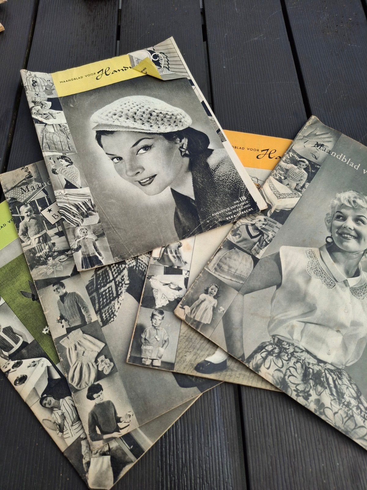 Maandbladen voor Handwerken uit de jaren '50 en '60, Boeken, Ophalen of Verzenden, Gelezen, Overige typen