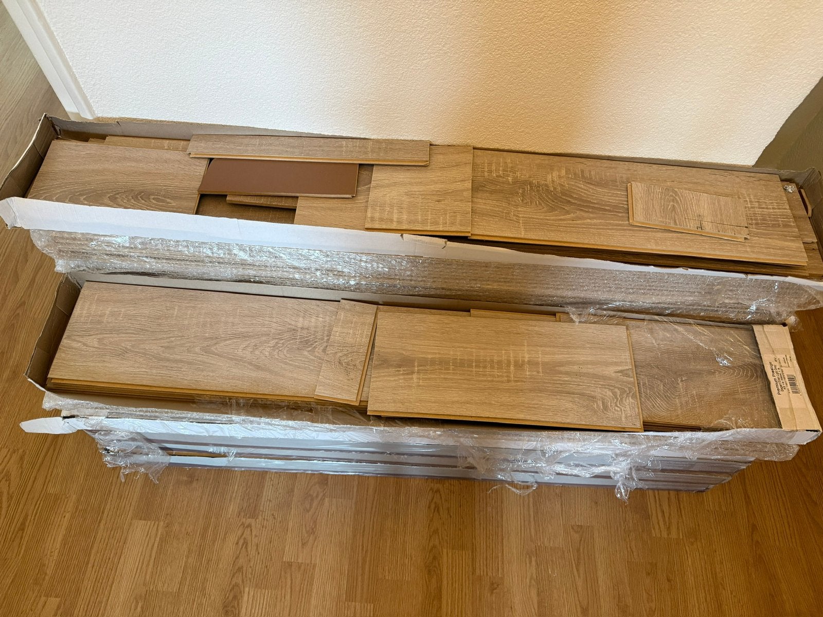 Grijs laminaat ongelegd, Ophalen, 50 tot 150 cm, Zo goed als nieuw, 10 m² of meer