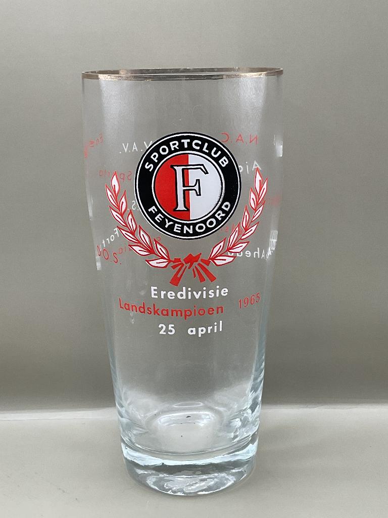 Oud groot zeldzaam Feyenoord half liter glas, Verzamelen, Ophalen of Verzenden, Gebruikt, Feyenoord