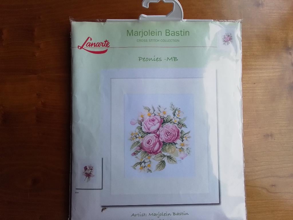 Marjolein Bastin Borduurpatroon "Peonies" met restgarens, Ophalen of Verzenden, Nieuw, Patroon