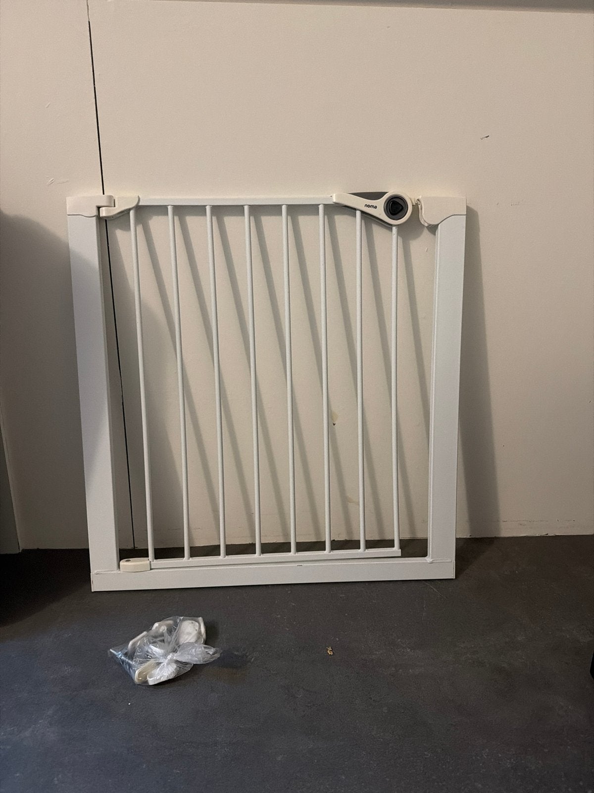 Traphekje 72cm breed, verstelbaar en makkelijk te verwijdere, Gebruikt, Ophalen of Verzenden, Klemhekje, Metaal of IJzer
