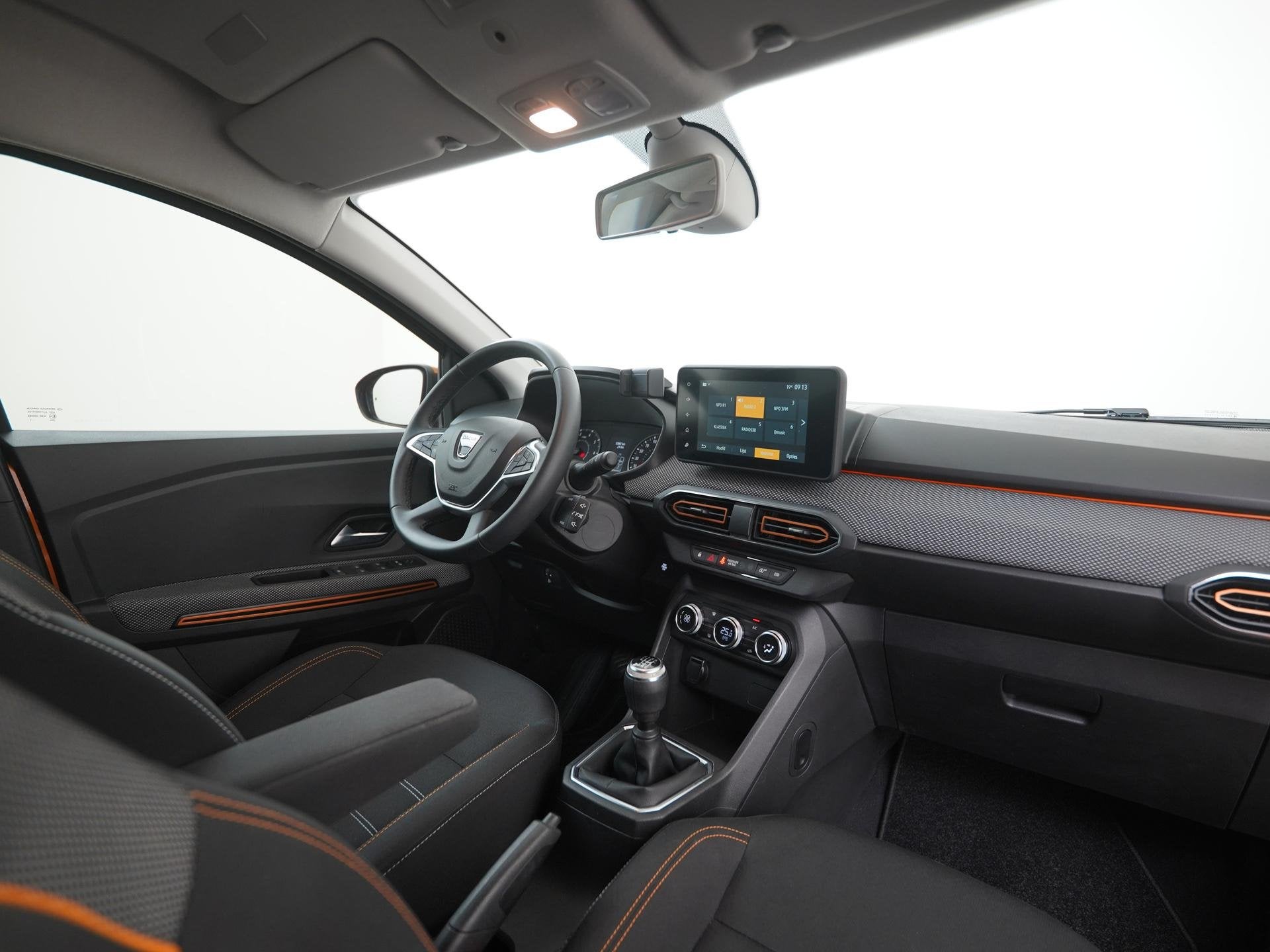 Dacia Sandero Stepway 1.0 TCe 90 Comfort | Camera | Carplay, Auto's, Voorwielaandrijving, Euro 6, Overige kleuren, Verwarmde buitenspiegels