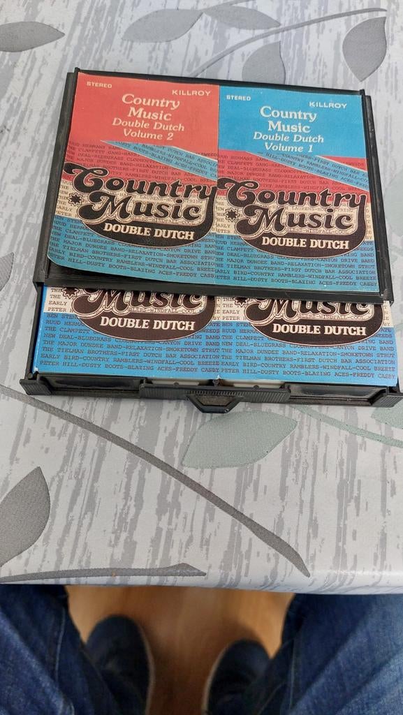 country muziek double dutch, Ophalen, 1 bandje, Zo goed als nieuw, Met bewaardoos, rek of koffer